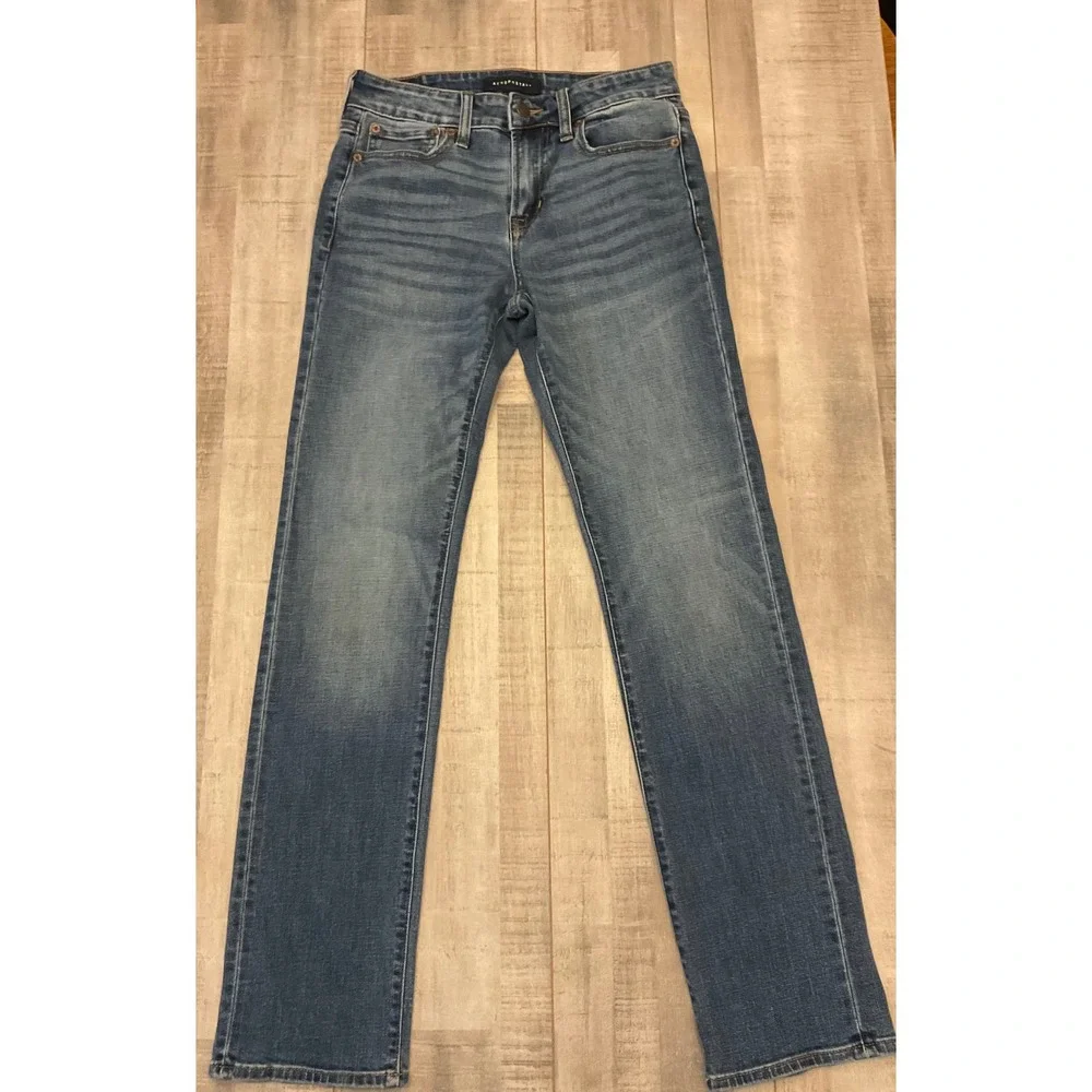 Aeropostale Mens Straight Leg Jeans 28x32 Medium Wash Blue Stretch Denim Pants